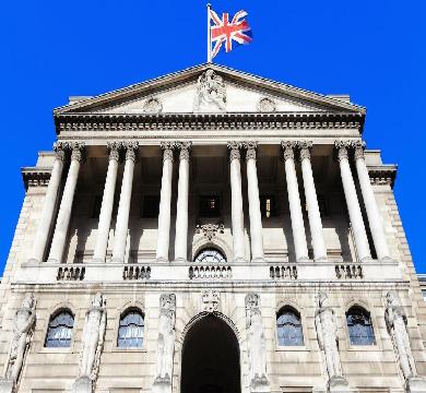 بنك إنجلترا يُبقي علي سعر الفائدة دون تغير اليوم الخميس 